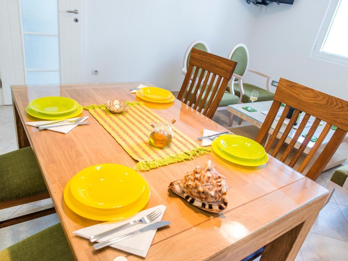Green Home Apartments Kotor Bagian luar foto