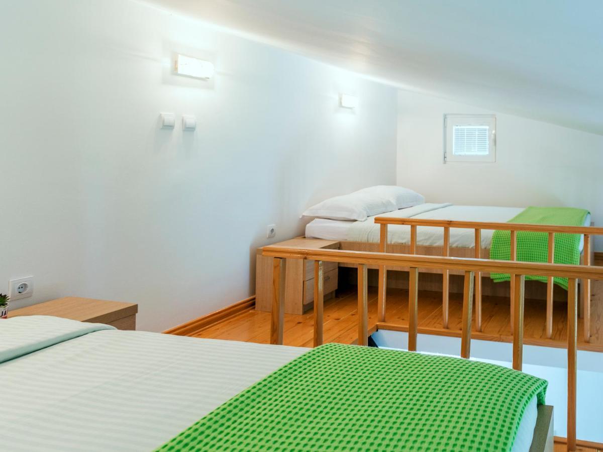 Green Home Apartments Kotor Bagian luar foto