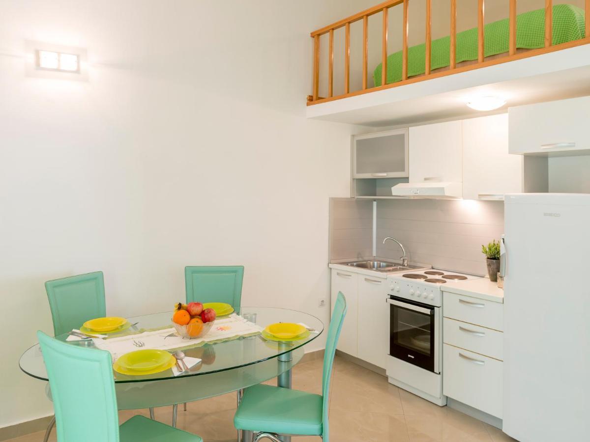 Green Home Apartments Kotor Bagian luar foto