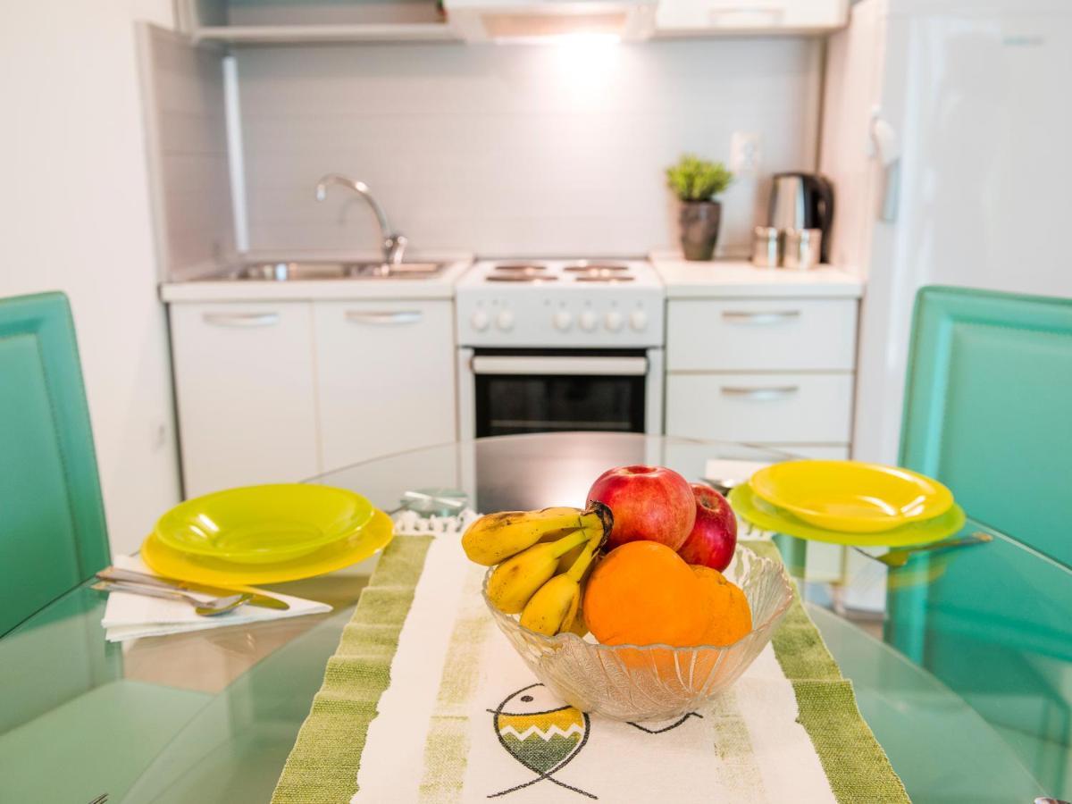 Green Home Apartments Kotor Bagian luar foto