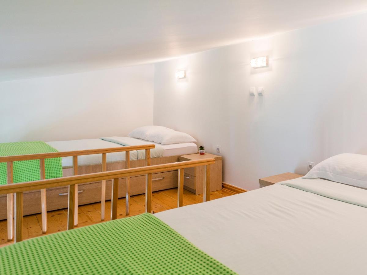 Green Home Apartments Kotor Bagian luar foto