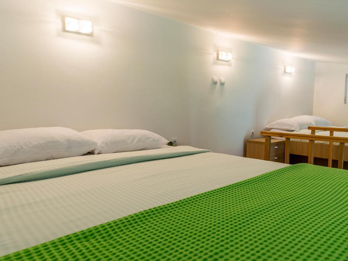 Green Home Apartments Kotor Bagian luar foto