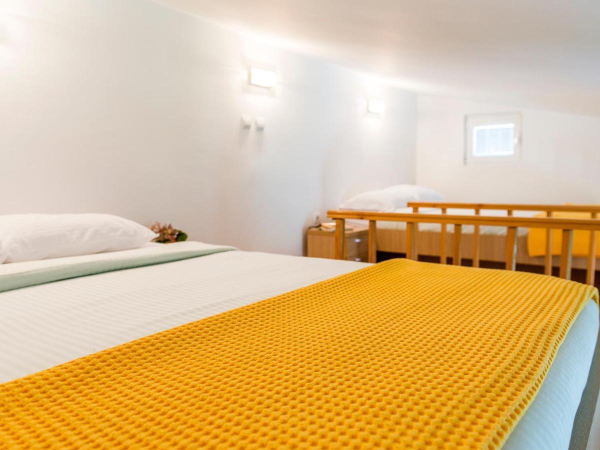 Green Home Apartments Kotor Bagian luar foto