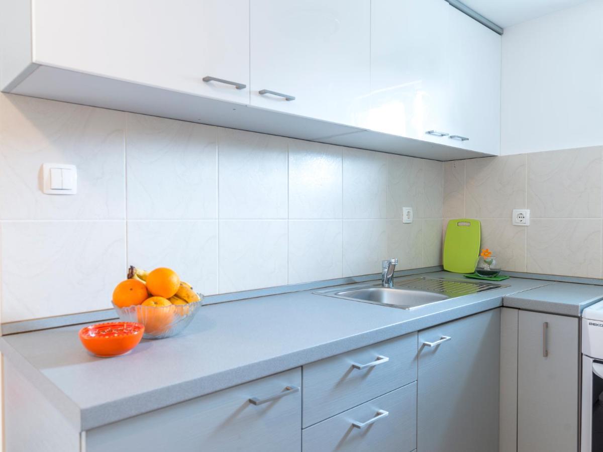 Green Home Apartments Kotor Bagian luar foto