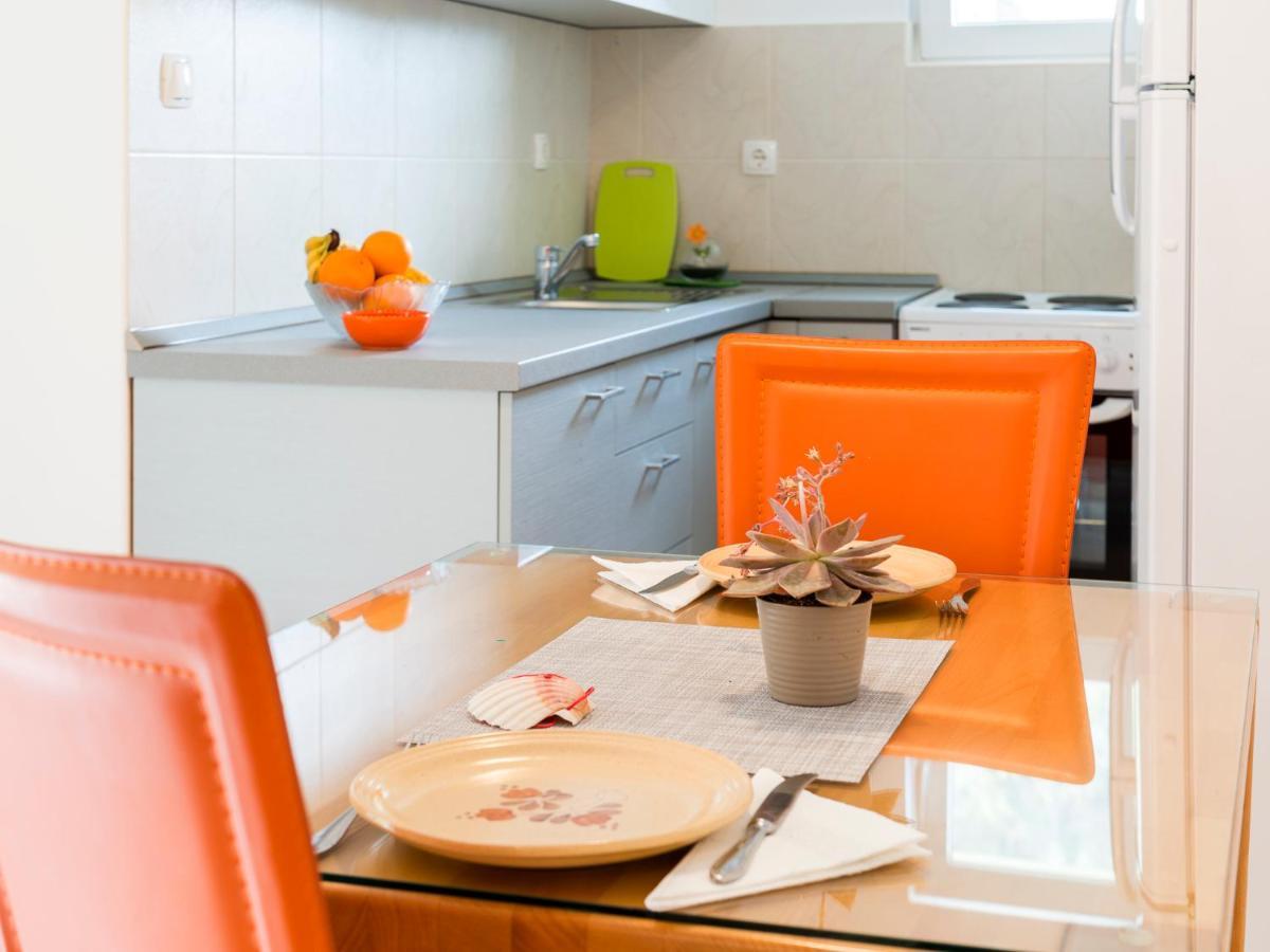 Green Home Apartments Kotor Bagian luar foto