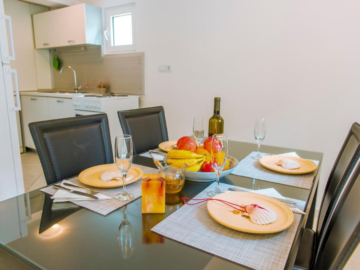 Green Home Apartments Kotor Bagian luar foto